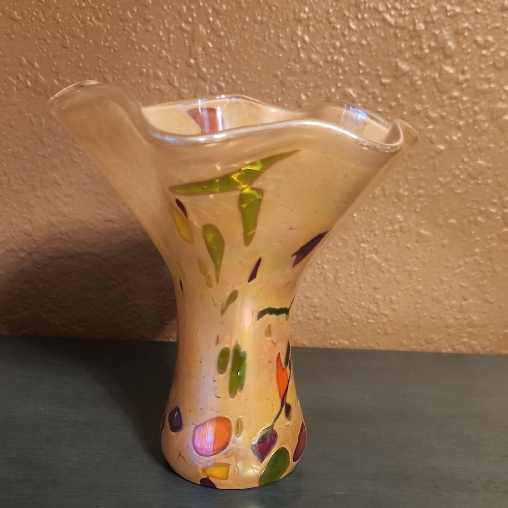 Glass Eye Studio Art Glass Ruffle Vase